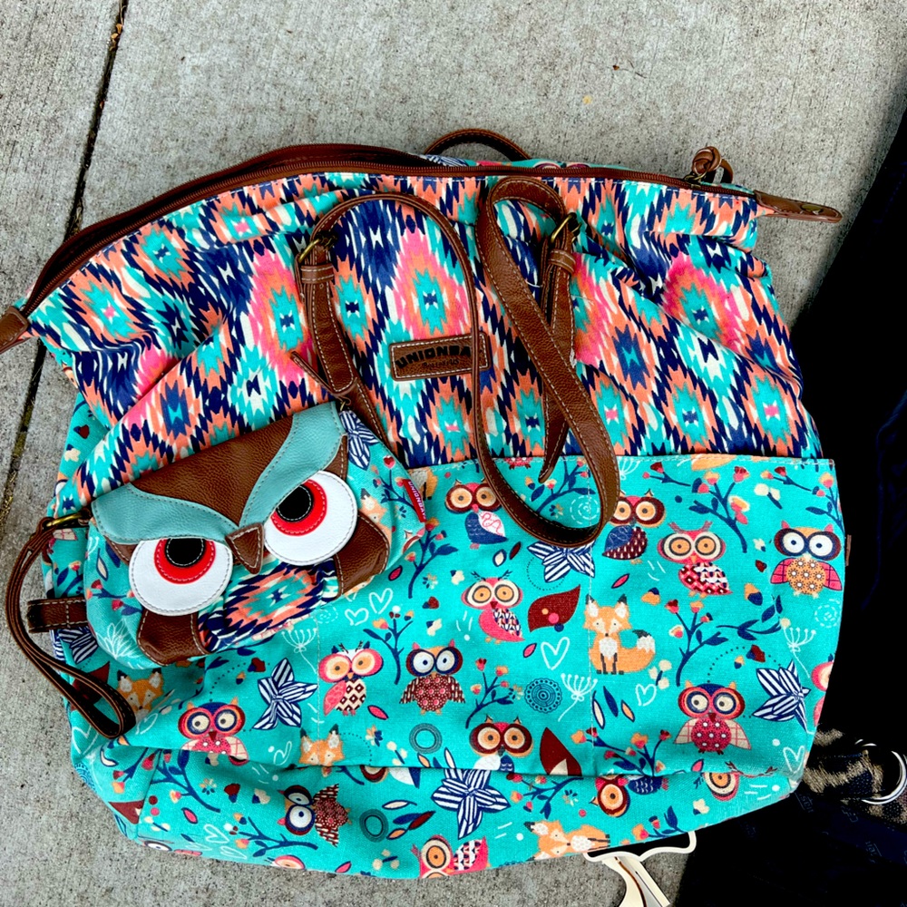 Union Bay weekend bag with matching wallet